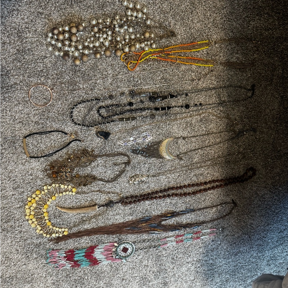 Assorted Jewelry Collection - Picture 2 of 2